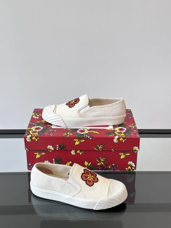 Kenzo Haitang Flower Low Cut Casual Canvas Shoes - Image 5