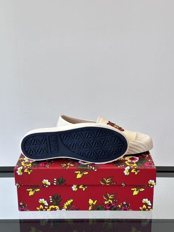 Kenzo Haitang Flower Low Cut Casual Canvas Shoes - Image 9
