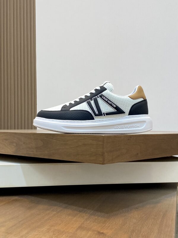 Louis Vuitton High Quality Men's Water Dyed Cowhide Sports Shoes - Image 3