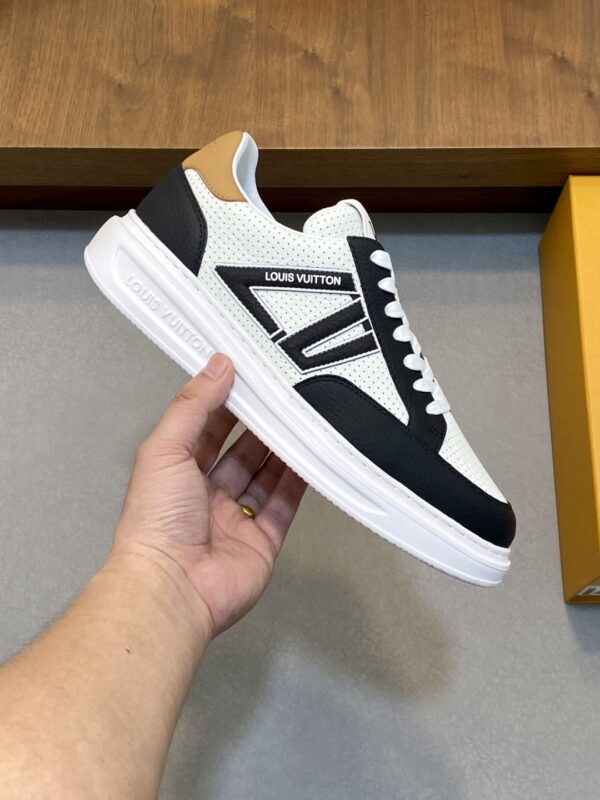 Louis Vuitton High Quality Men's Water Dyed Cowhide Sports Shoes - Image 4