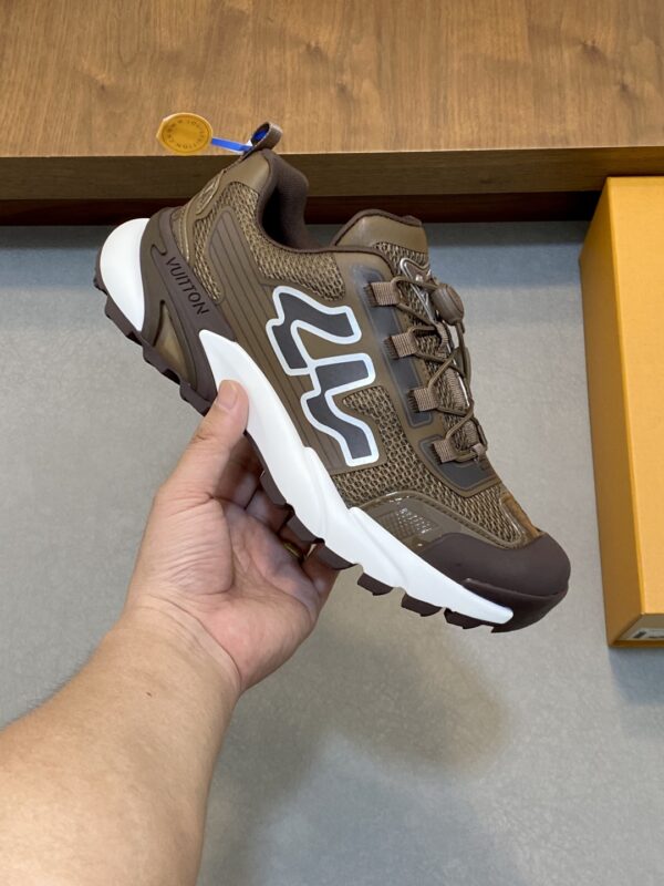 Louis Vuitton Spring And Summer New Men's Casual Sport Shoes - Image 4