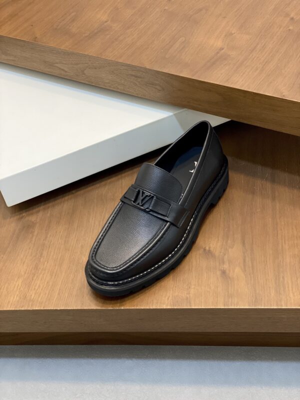 Louis Vuitton Major Handmade Cowhide Leather Loafers - Image 6