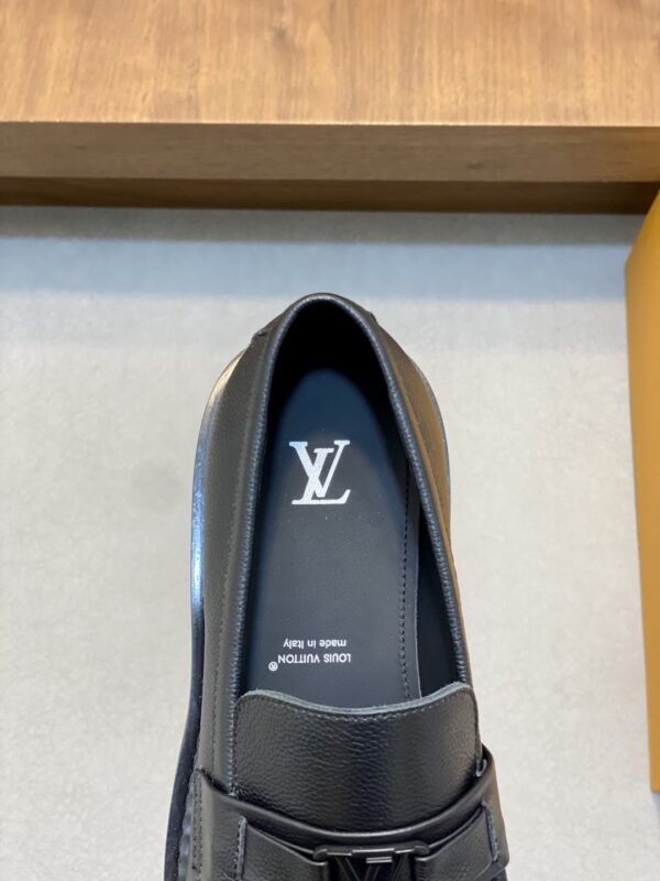 Louis Vuitton Major Handmade Cowhide Leather Loafers - Image 7