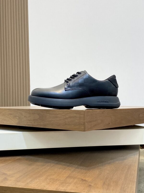 Louis Vuitton High End Men's Cowhide Casual Formal Shoes - Image 3