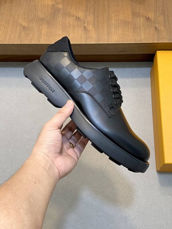 Louis Vuitton High End Men's Cowhide Casual Formal Shoes - Image 4