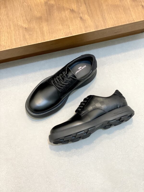 Louis Vuitton High End Men's Cowhide Casual Formal Shoes - Image 5