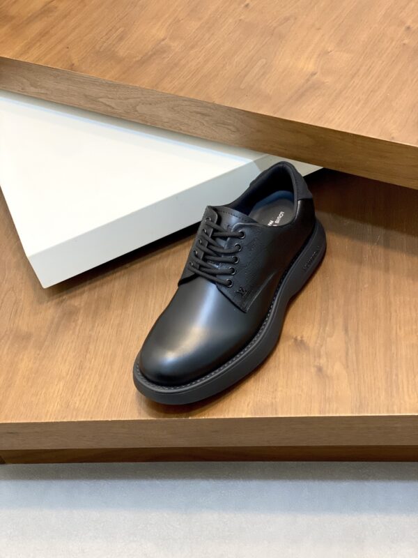 Louis Vuitton High End Men's Cowhide Casual Formal Shoes - Image 6