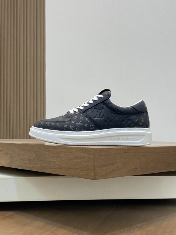 Louis Vuitton Men's Napa Calf Leather Casual Sports Shoes - Image 3