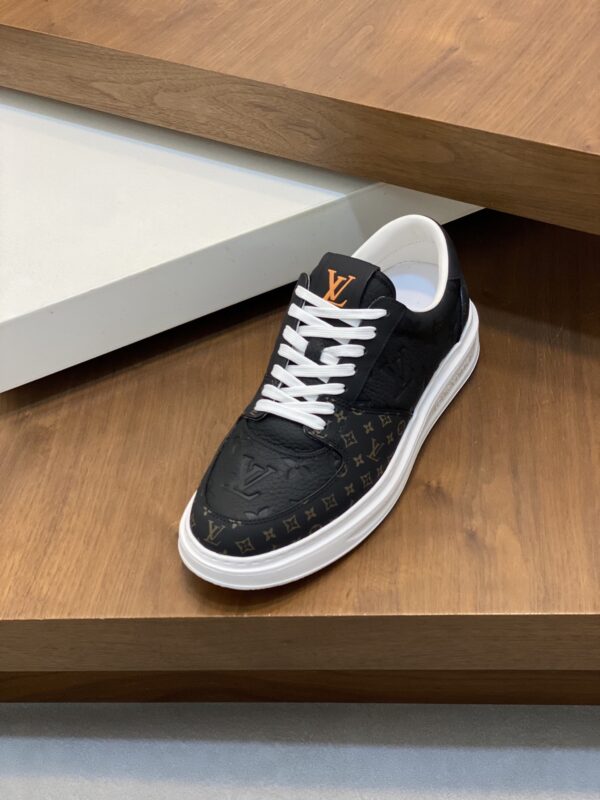 Louis Vuitton Men's Napa Calf Leather Casual Sports Shoes - Image 6