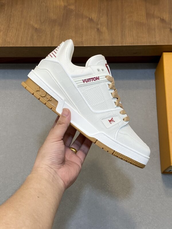 Louis Vuitton Trainer Soft Grain Calf Leather Sports Shoes - Image 4