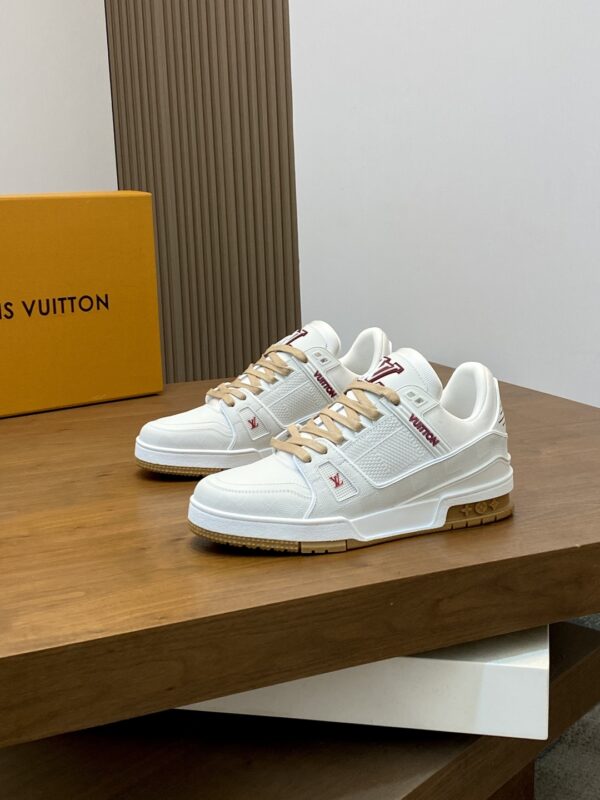 Louis Vuitton Trainer Soft Grain Calf Leather Sports Shoes