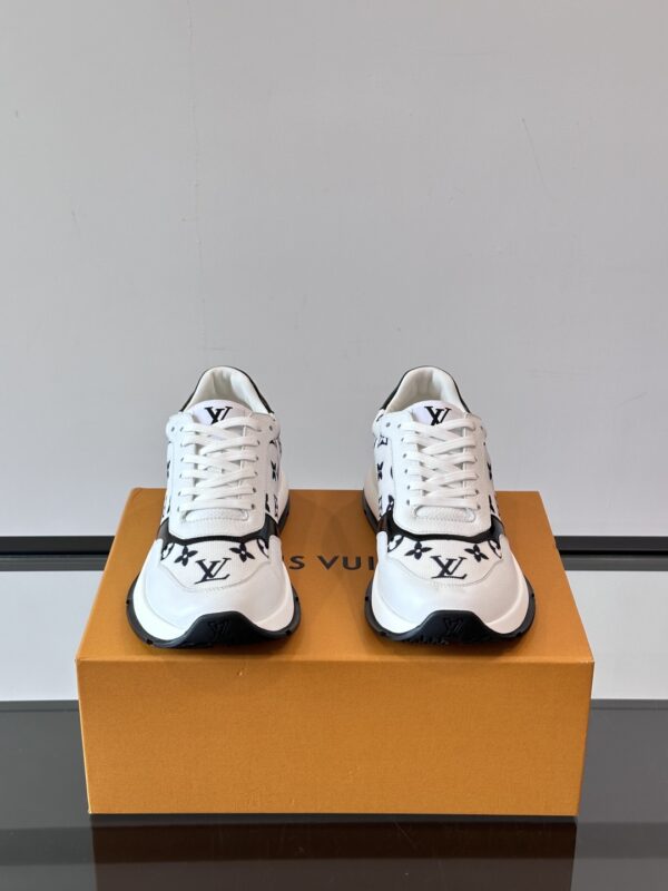 Louis Vuitton High End Genuine Leather Men's Casual Shoes - Image 3