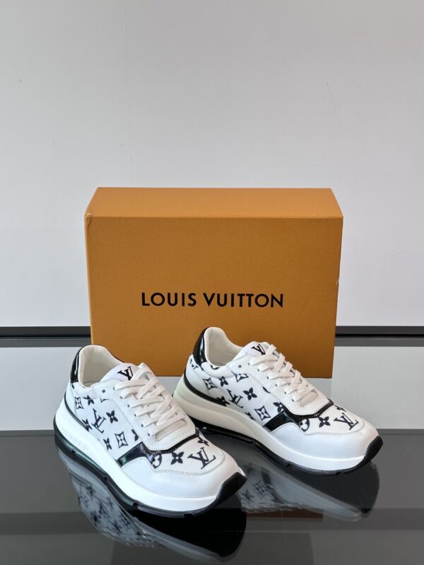 Louis Vuitton High End Genuine Leather Men's Casual Shoes