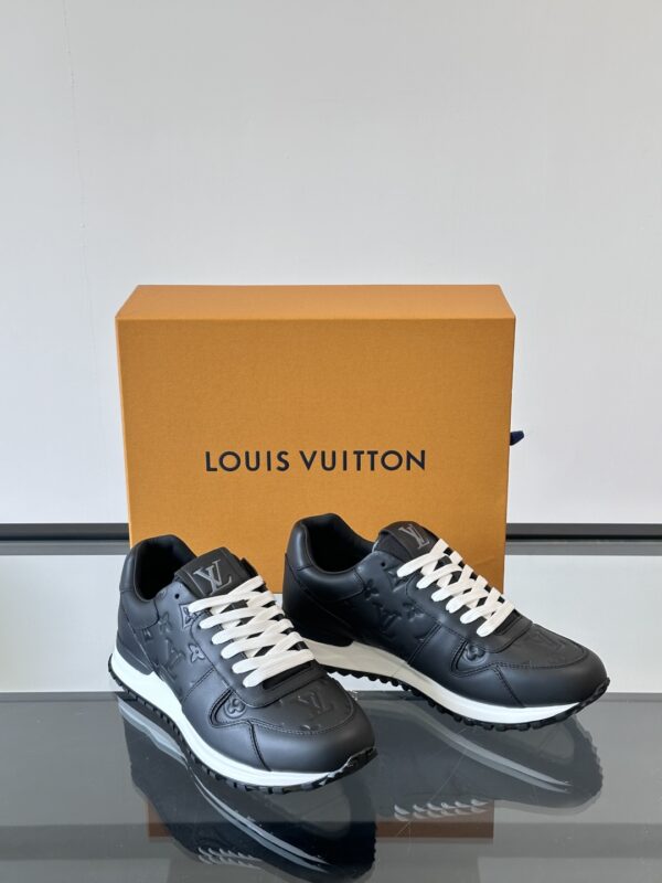 Louis Vuitton Run Away Cowhide Leather Casual Sneakers