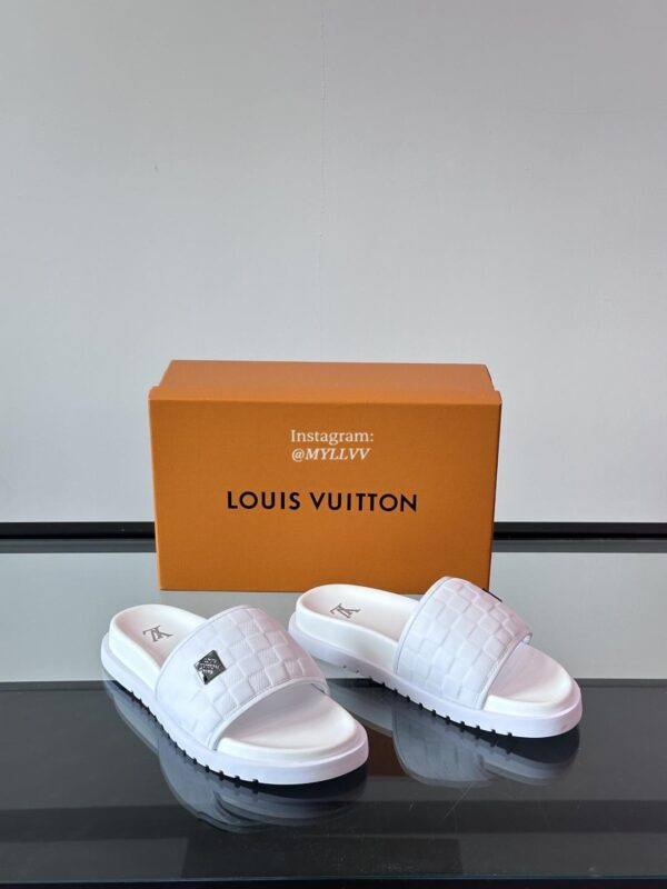 Louis Vuitton Classic Checkered Series Men's Summer Slippers