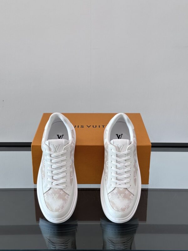 Louis Vuitton Bever Hills Monogram Printed Men's Sneakers - Image 6