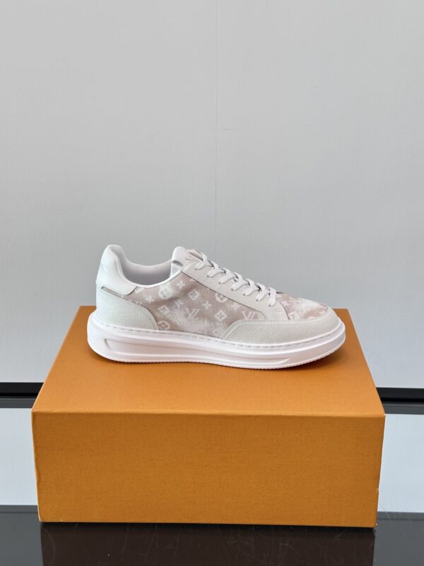 Louis Vuitton Bever Hills Monogram Printed Men's Sneakers - Image 8