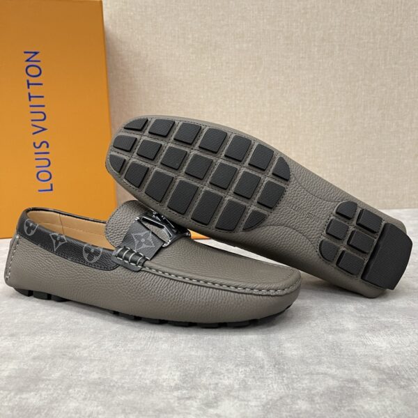 Louis Vuitton Monte Carlo Lychee Patterned Cowhide Mocasin Shoes - Image 8
