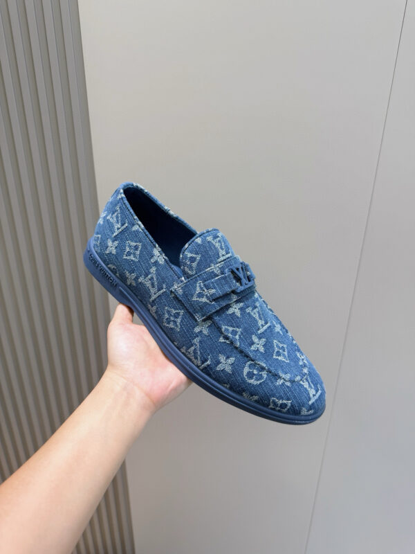 Louis Vuitton Estate Men's Cowhide Leather Loafers - Image 7