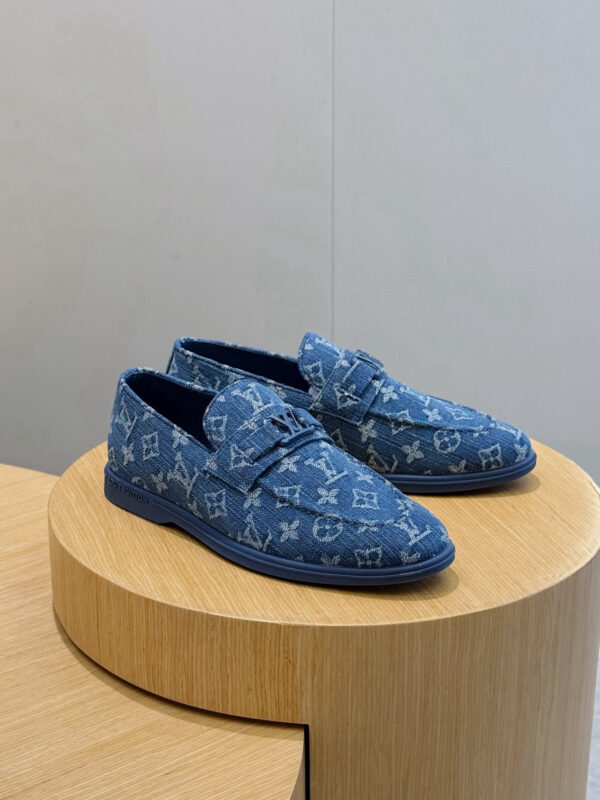 Louis Vuitton Estate Men's Cowhide Leather Loafers
