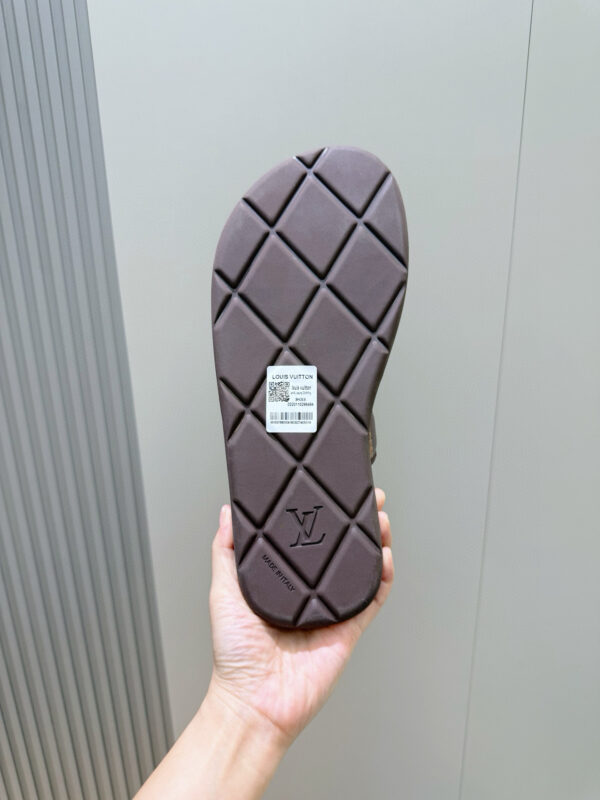 Louis Vuitton Waterfront Monogram Patterned Slippers - Image 9