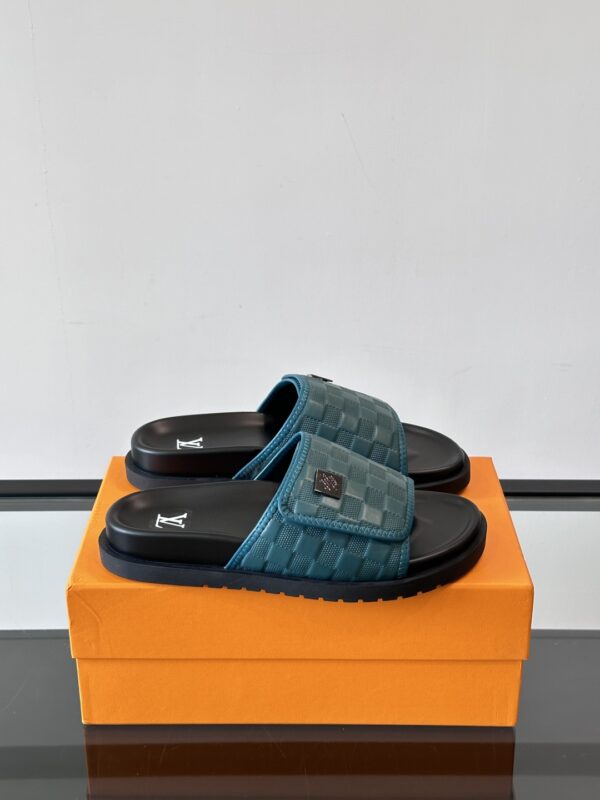 Louis Vuitton New Men's Summer Velcro Zipper Slippers - Image 2