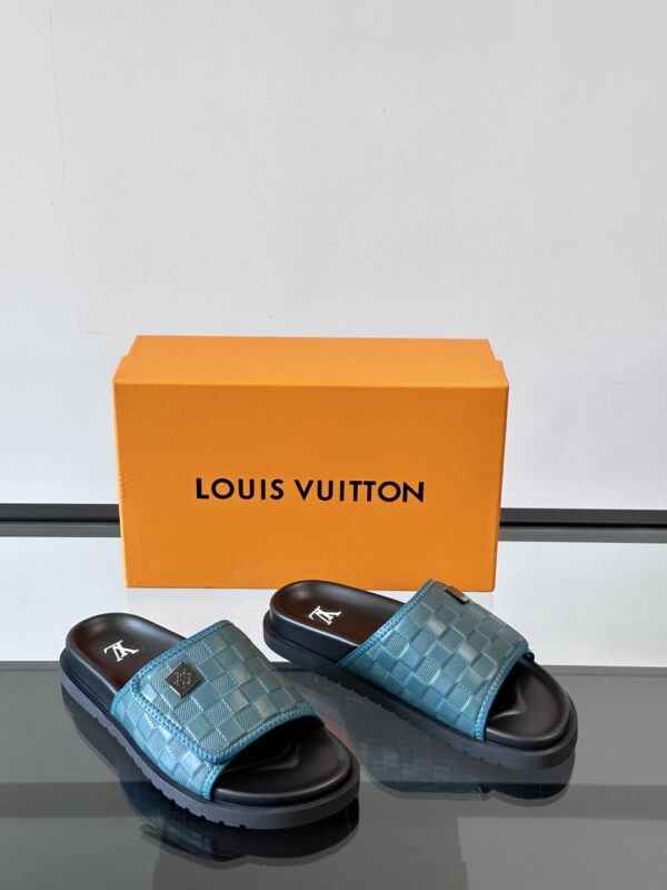 Louis Vuitton New Men's Summer Velcro Zipper Slippers