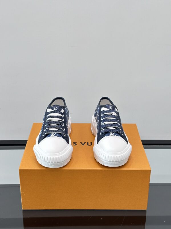 Louis Vuitton New Denim Fabric Thick Sole Casual Sports Shoes - Image 3
