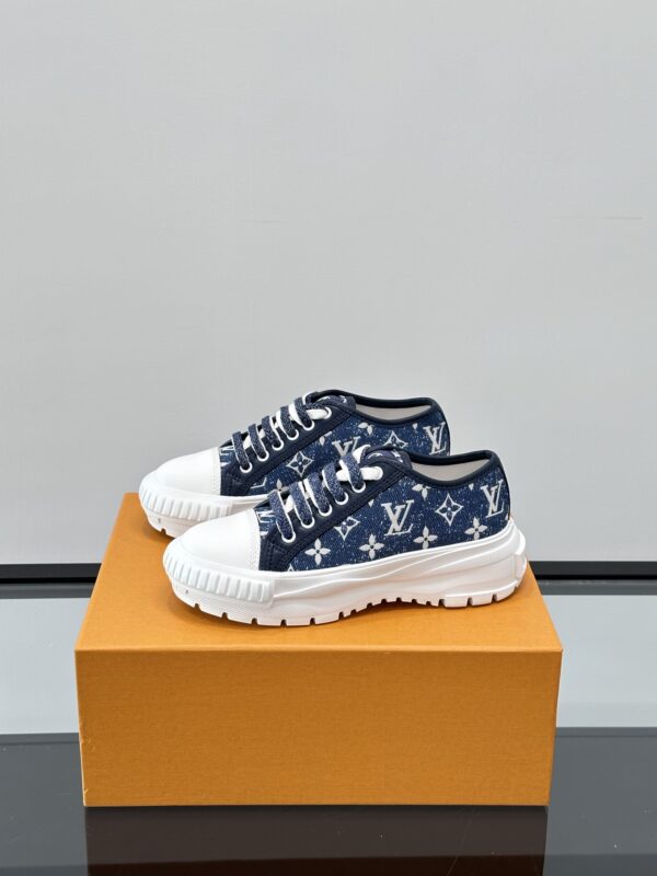 Louis Vuitton New Denim Fabric Thick Sole Casual Sports Shoes - Image 4