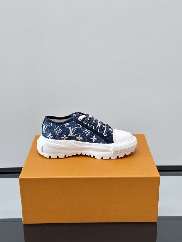 Louis Vuitton New Denim Fabric Thick Sole Casual Sports Shoes - Image 6