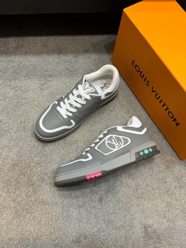Louis Vuitton Washed Gradient Calf Leather Sneakers - Image 3