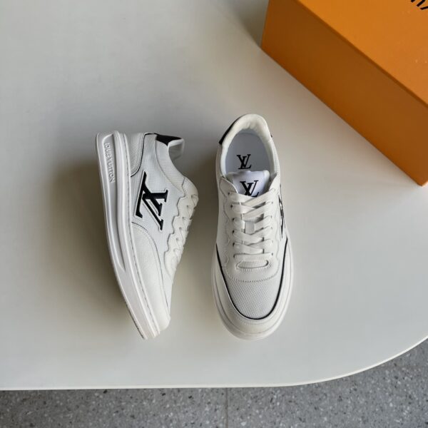 Louis Vuitton Beverly Hills Men's Classic Casual Sneakers - Image 3