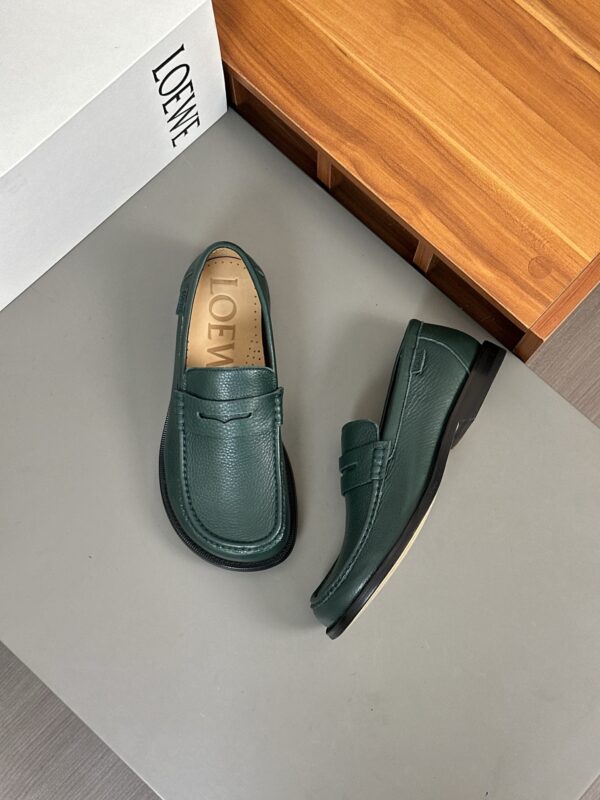 Loewe Fashionable High Quality Men's Cowhide Casual Loafers - Image 3