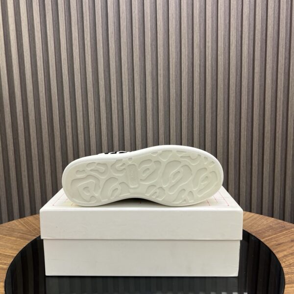 Alexander McQueen High Quality Classic Cowhide White Shoes - Image 9