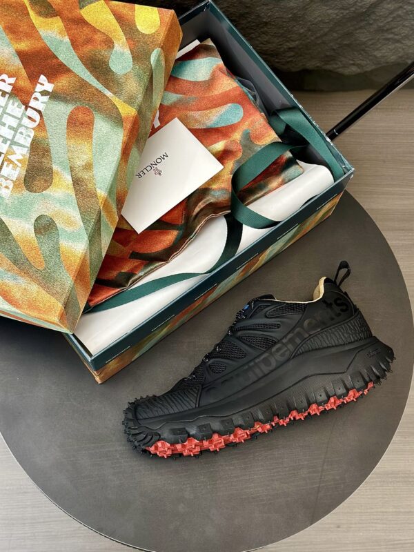 Moncler Trailgrip Amoeba Mesh Fabric And Leather Men's Sports Shoes - Image 4