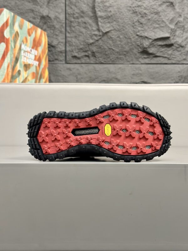 Moncler Trailgrip Amoeba Mesh Fabric And Leather Men's Sports Shoes - Image 9
