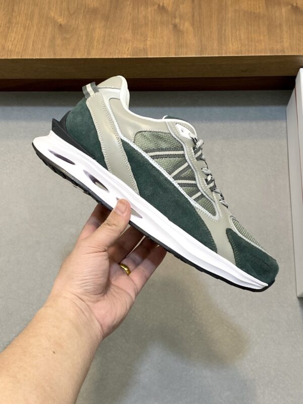 Moncler Men's New Cowhide Leather Casual Sports Shoes - Image 4