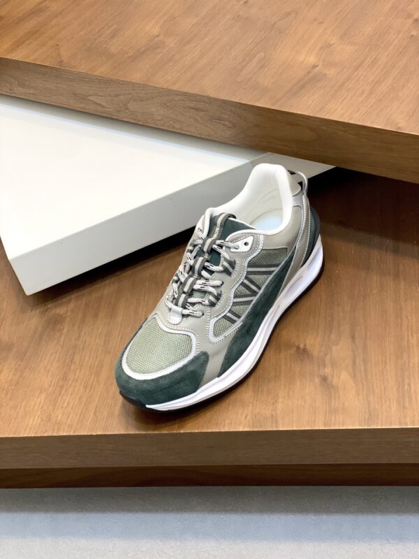 Moncler Men's New Cowhide Leather Casual Sports Shoes - Image 6