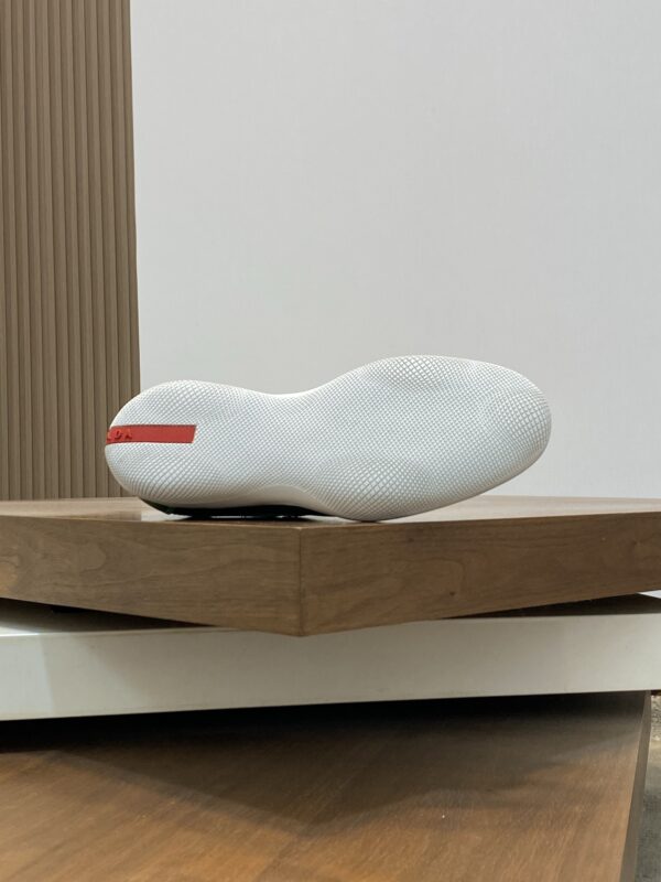 Prada Patent Leather Equipped With Breathable Fabric Sports Shoes - Image 9