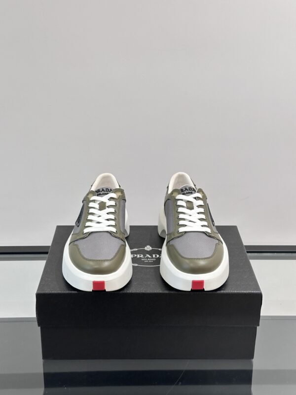 Prada Men's New Soft Cowhide Leather Casual Sports Shoes - Image 3