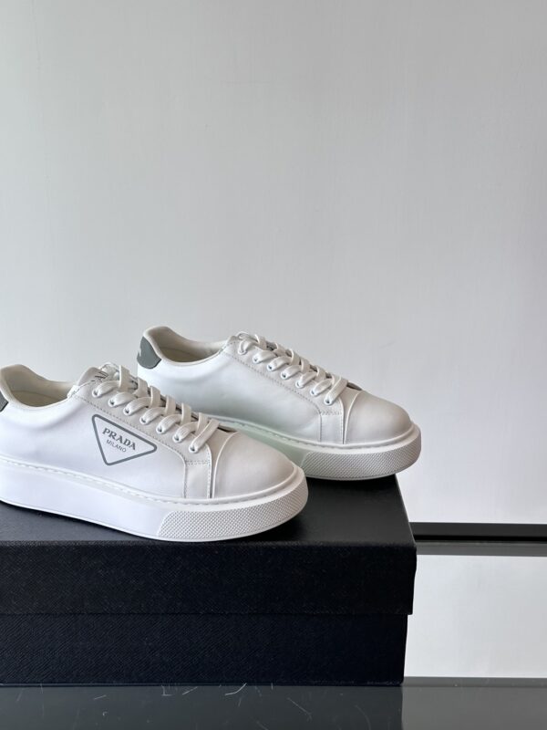 Prada New Men's Low Cut Lace Up Casual Sports Shoes - Image 8