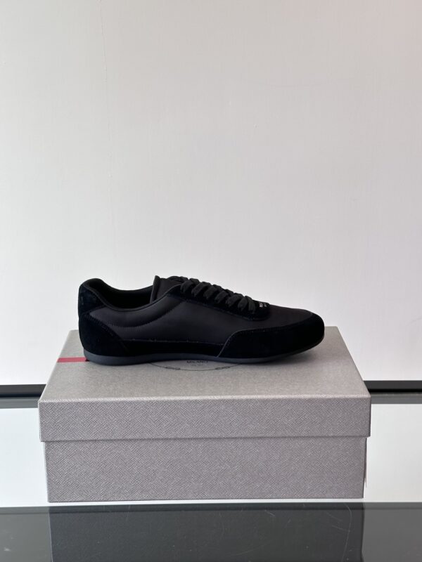 Prada Spring And Summer New Men's High End Sports Shoes - Image 6