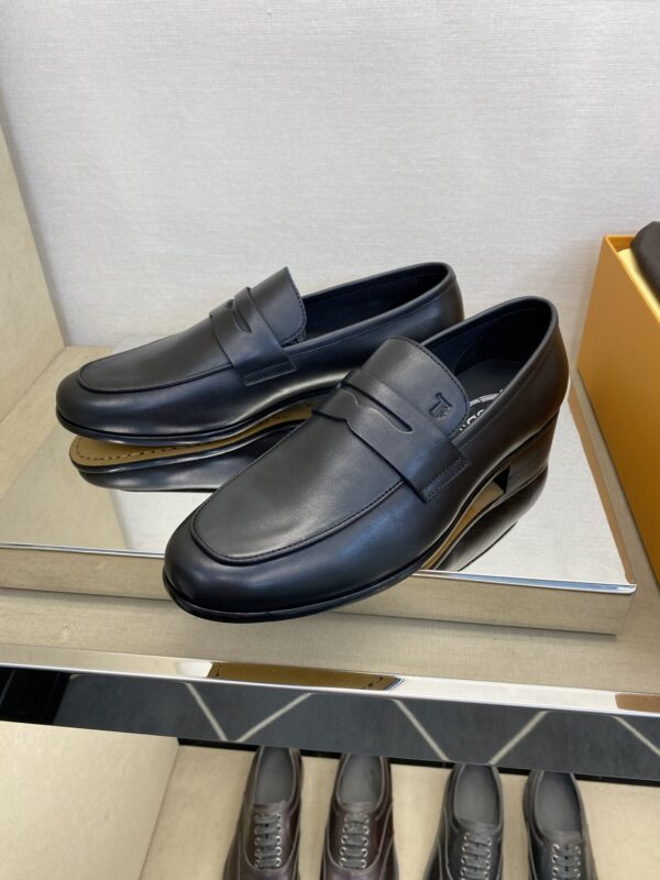 Tod's Runway Style Cowhide Leather Casual Derby Shoes
