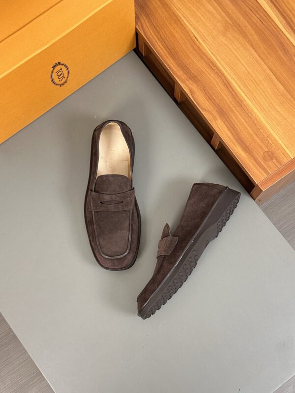 Tod's New Men's Suede Calf Leather Casual Loafers - Image 3