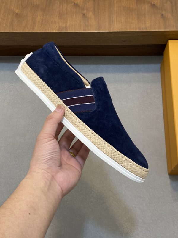Tod's New Men's Suede Leather One Foot Casual Shoes - Image 4