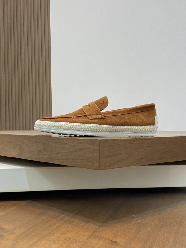 Tod's High Quality Men's Suede Cowhide Leather Casual Loafers - Image 3