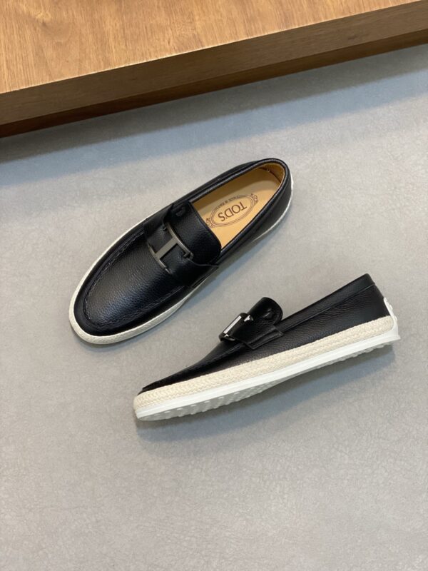 Tod's High Quality Men's Grain Cowhide Leather Casual Loafers - Image 5