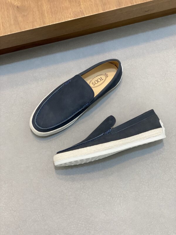 Tod's High Quality Suede Cowhide Leather Casual Loafers - Image 5