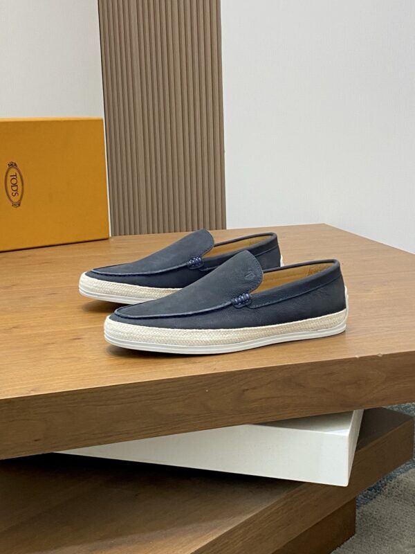 Tod's High Quality Suede Cowhide Leather Casual Loafers