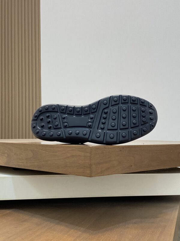 Tod's Silk Cowhide Leather Splicing Casual Sports Shoes - Image 9